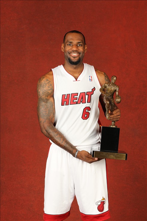 法比奥不该金靴！水分大，中超规则有瑕疵，4项数据，瓦卡才是金靴（法比奥金靴含金量不足？中超规则存瑕疵，四项数据力证瓦卡更配得上）