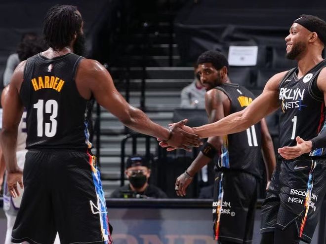 皇马本赛季前15场罗德里戈仅出战348分钟，加盟球队同期最低（罗德里戈本赛季前15场仅出场348分钟，创加盟皇马同期新低）