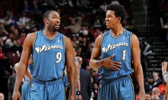 黑猫本赛季英超主场3胜3平，伯恩茅斯近7个客场遭4负（黑猫英超本季主场3胜3平保持不败，伯恩茅斯近7客场吞4败）