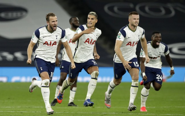 萨默尔：拜仁是德国足球的标杆，每名球员都全力为球队付出（萨默尔：拜仁堪称德国足球标杆，全员为球队倾尽全力）