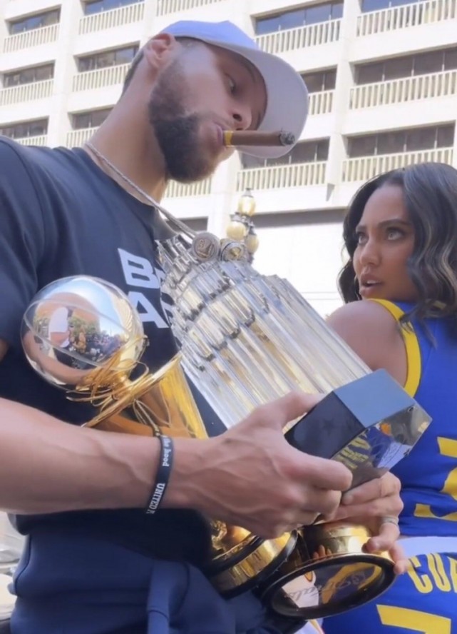 贝尔戈米：利物浦全队的表现低于平均水准，除了索博斯洛伊（贝尔戈米：利物浦整体发挥不达标，索博斯洛伊是例外）