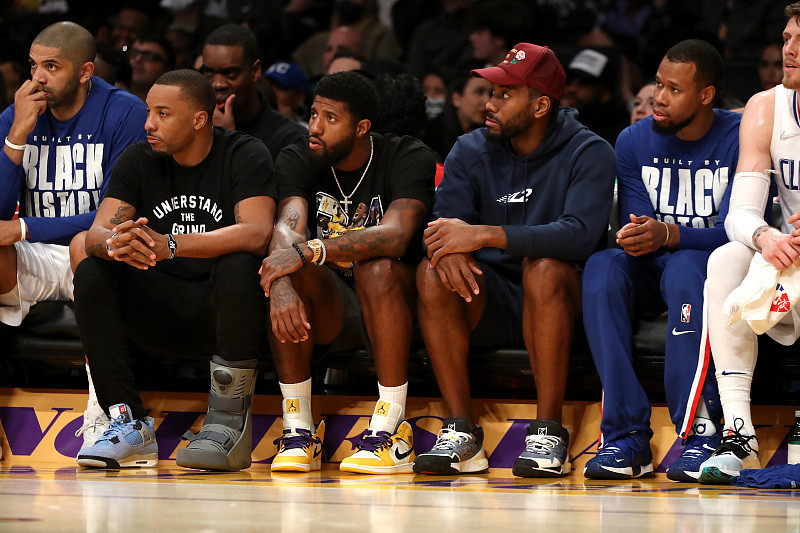 斯科尔斯、卡拉格都认为：哈白布是足球历史上最佳中场组合（斯科尔斯与卡拉格一致认为：哈白布是足坛史上最强中场三人组）