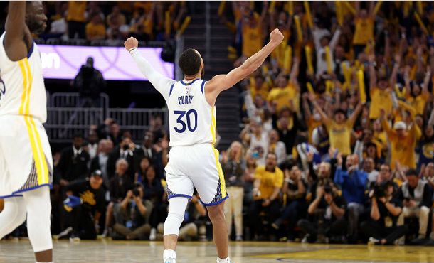 欧冠半场：阿纳别科夫屡送神扑，凯拉特0-0奥林匹亚科斯（欧冠半场：阿纳别科夫高接低挡，凯拉特与奥林匹亚科斯互交白卷）